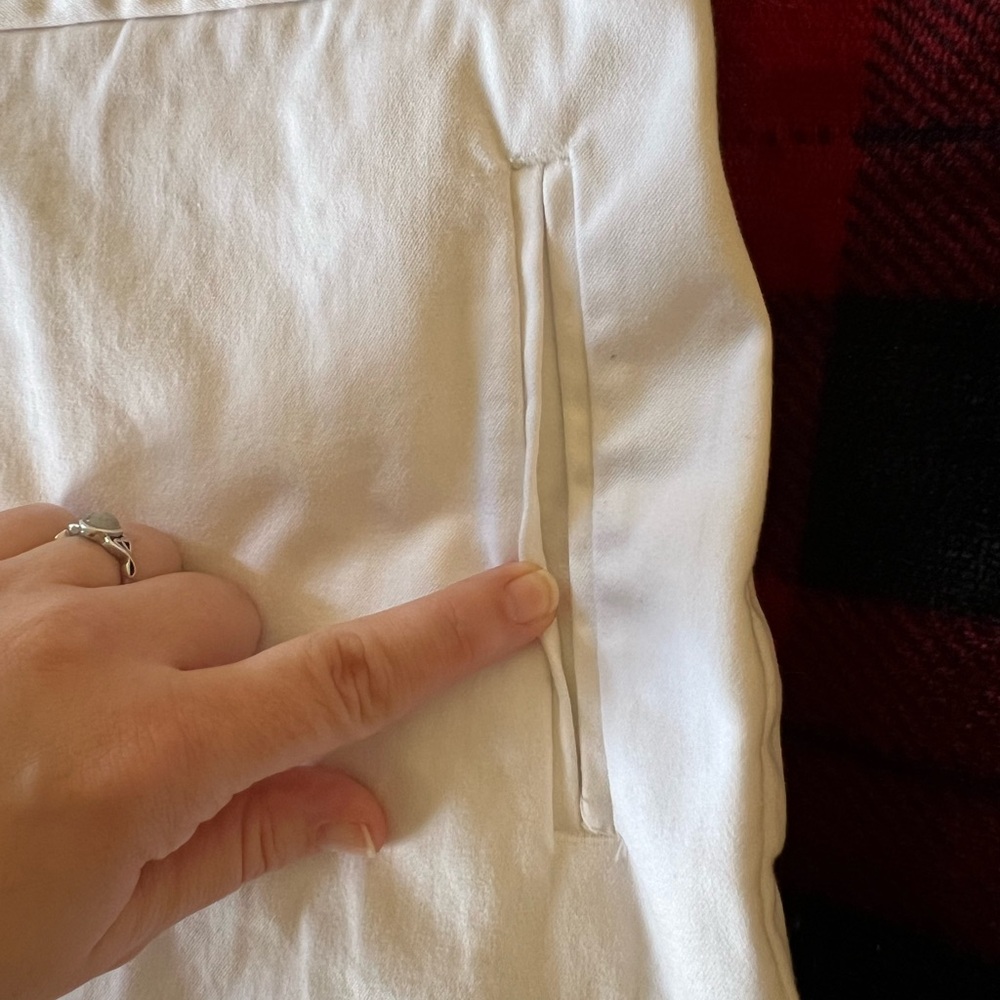 Worthington White Shorts – Size 12 - Picture 2 of 6